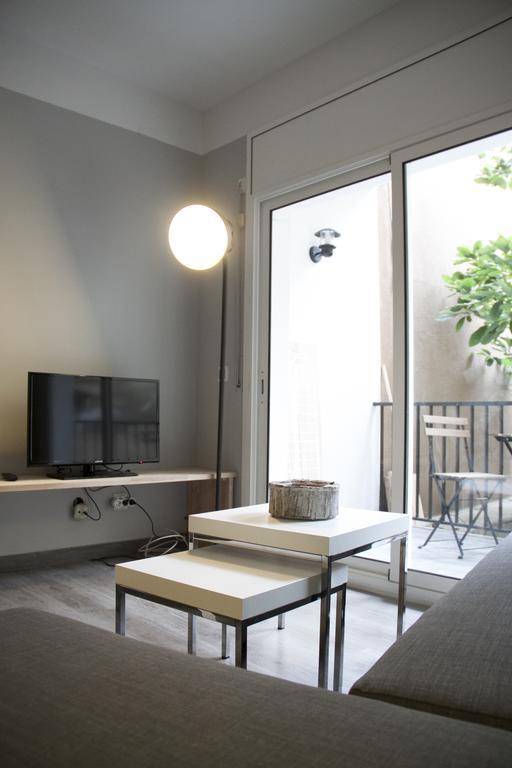 Idyllic Apartment With Terrace Barcelona Bagian luar foto